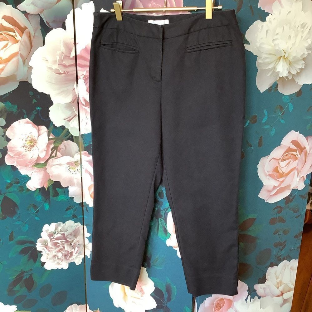 Chico's Cropped Black Pants 🌼